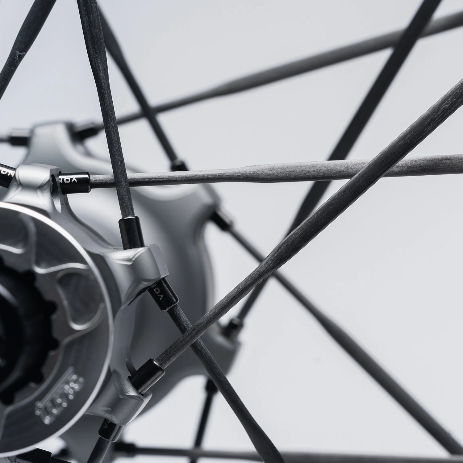Reserve Turbulent Aero 57/64 St Tune Naben + Carbon Speichen